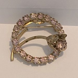 Wreath Brooch with Pink Rhinestones Gold Tone Costume Jewelry